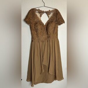NEW WEDDING DRESS Elegant brown lace dress with adjustable back